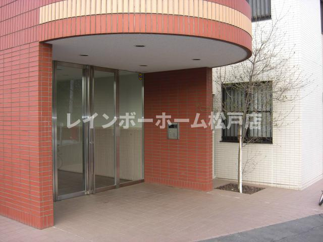 モラダ・アケボノのエントランス|建物の内部です