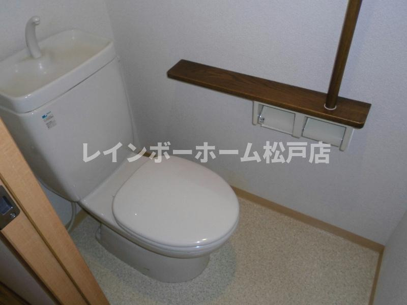 モラダ・アケボノのトイレ|コンパクトで使いやすいトイレです