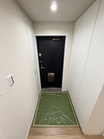 ライオンズマンション松屋町の玄関