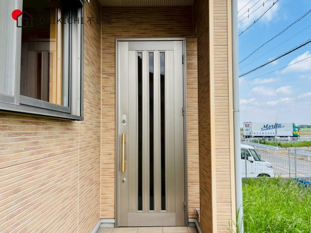 【玄関】 | 坂戸市横沼　中古戸建