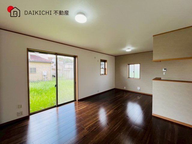 【居間・リビング】 | 坂戸市横沼　中古戸建