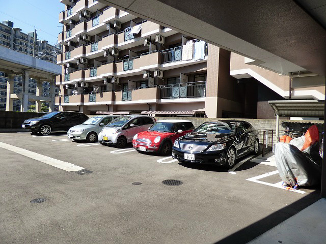 【駐車場】エンブレイス博多駅南 