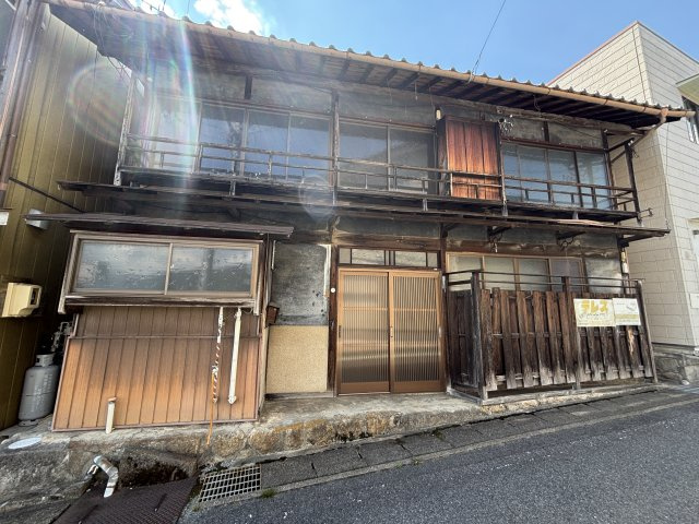 坂下駅前　戸建ての間取り