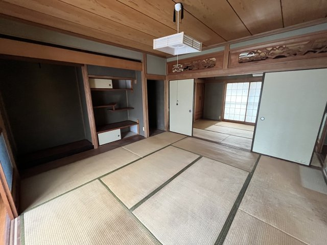 笠岡市富岡売家3の和室