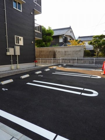 ヴィラ　ビスタの駐車場|駐車スペースもあります