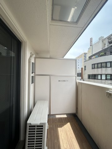 大阪市浪速区大国１丁目の賃貸マンションのバルコニー