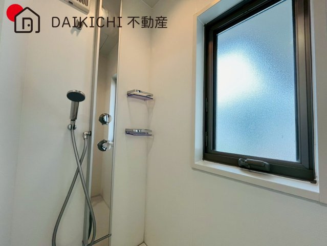 【設備】 | 坂戸市にっさい花みす木　中古戸建 | 2階　シャワー室