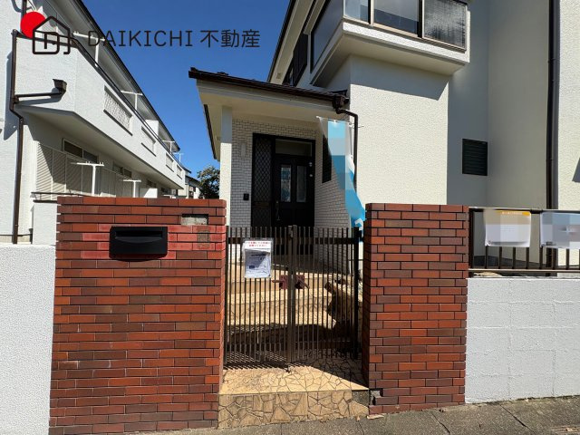【玄関】 | 鶴ヶ島市羽折町　中古戸建