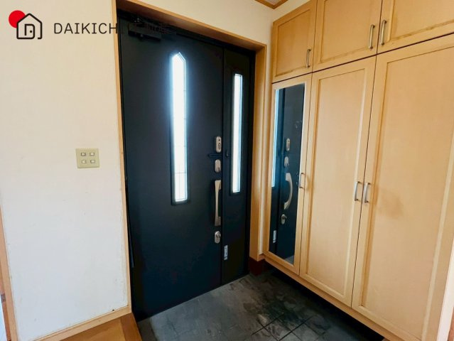 【玄関】 | 鶴ヶ島市鶴ヶ丘1期　中古戸建