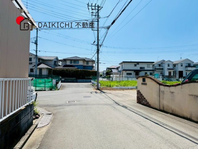 【前面道路含む現地写真】 | 鶴ヶ島市太田ヶ谷　中古戸建
