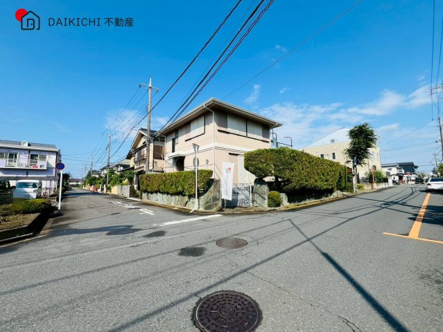 【前面道路含む現地写真】 | 鶴ヶ島市松ヶ丘2丁目　中古戸建