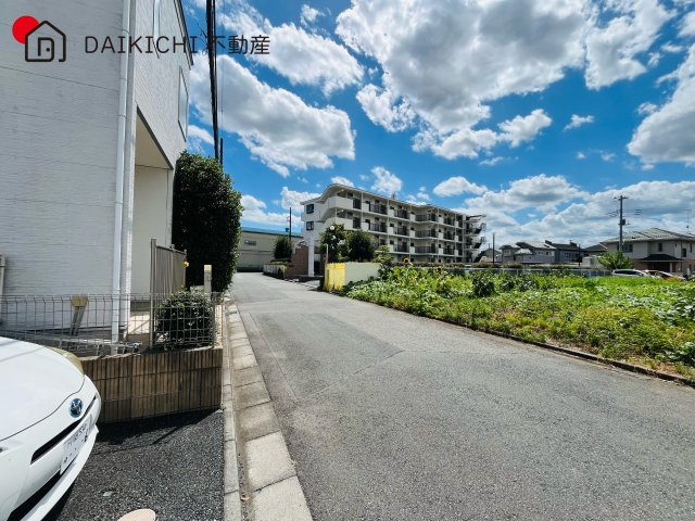 【居間・リビング】 | 鶴ヶ島市脚折町3丁目　中古戸建