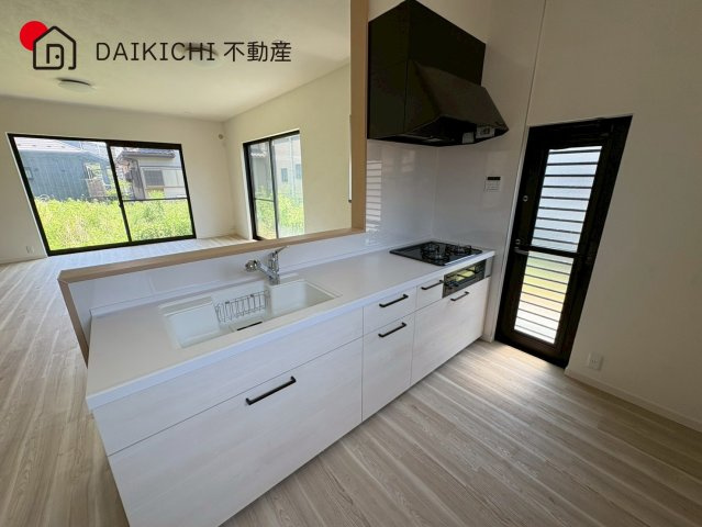 【居間・リビング】 | 鶴ヶ島市柳戸町　中古戸建