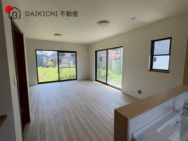 【居間・リビング】 | 鶴ヶ島市柳戸町　中古戸建