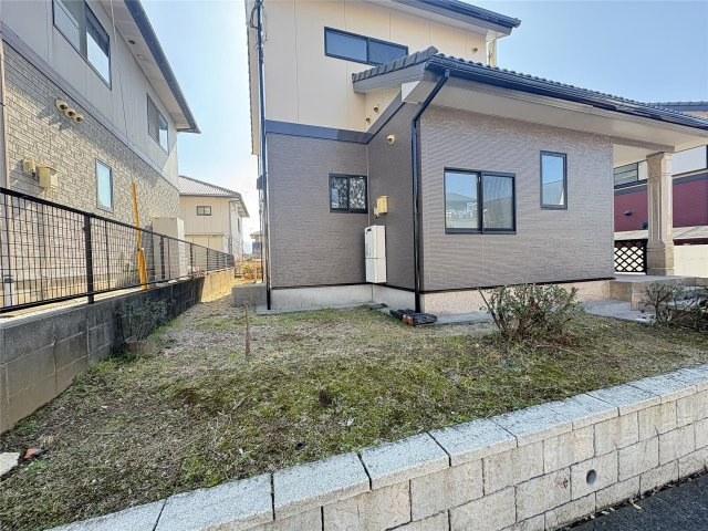 大津町美咲野一戸建の庭
