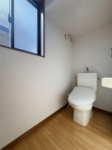 大津町美咲野一戸建のトイレ