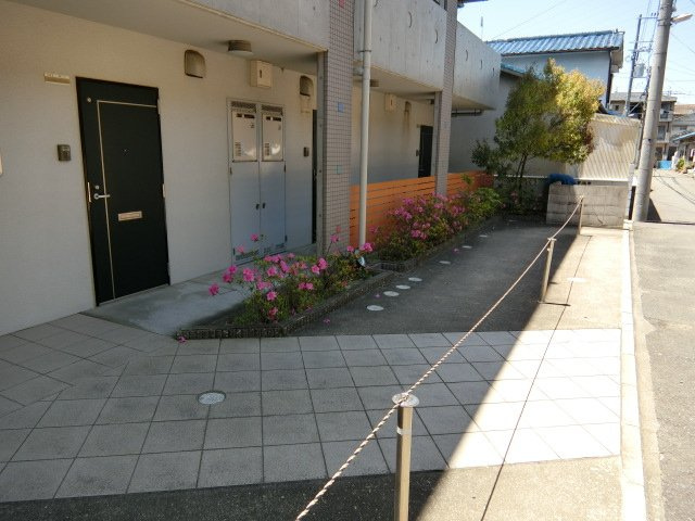 ルミエールMORIのエントランス