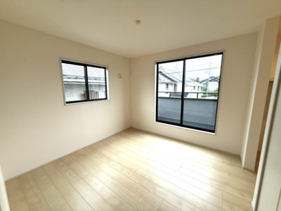 【洋室】 | 【仲介手数料２３０万円が無料！】■狛江駅１０分■住宅性能評価６項目で最高評価■省エネ■長期優良認定 | 諸費用２３０万円ＯＦＦキャンペーン！
決算キャンペーン中！
家計応援サービスの限界に挑戦中！
■狛江駅１０分
■ＬＤＫの天井が吹抜け
■住宅性能評価６項目で最高評価
■省エネ住宅
■長期優良認定住宅