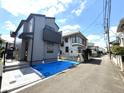 【外観】 | 【仲介手数料２３０万円が無料！】■狛江駅１０分■住宅性能評価６項目で最高評価■省エネ■長期優良認定 | 決算キャンペーン中！
家計応援サービスの限界に挑戦中！
詳細は「諸費用」欄をご確認下さい！
■狛江駅１０分
■ＬＤＫの天井が吹抜け
■住宅性能評価６項目で最高評価
■省エネ住宅
■長期優良認定住宅