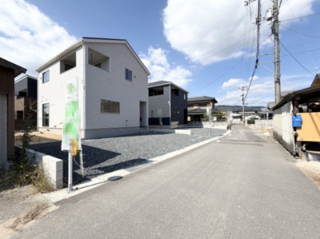 【前面道路含む現地写真】 | クレイドルガーデン浅口市金光町占見新田第9 (全2棟)
