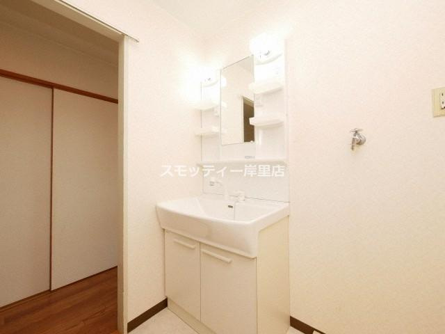 クレセントマンションの洗面所