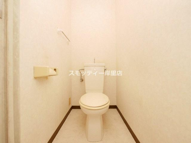 クレセントマンションのトイレ