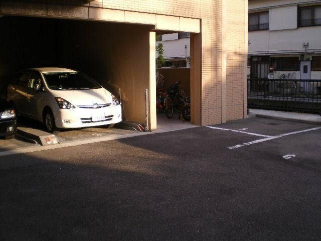クレール舟木のエントランス
