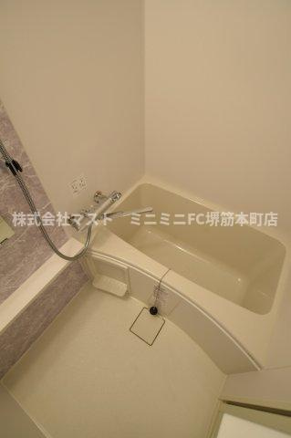 大阪市北区浮田２丁目の賃貸マンションの浴室