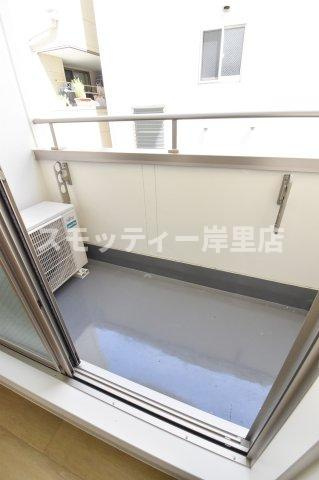 Acht HIK Residence 南住吉のバルコニー