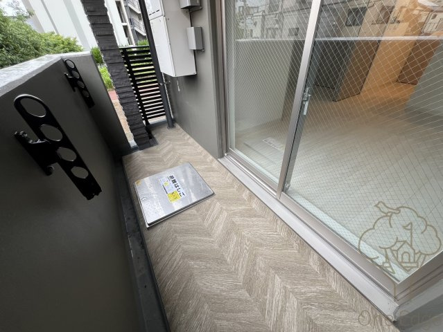 MELDIA CREST TAPP新大阪WESTのバルコニー