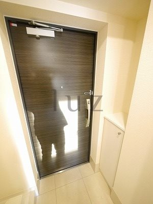 グロース横浜阪東橋の玄関