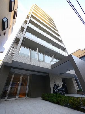 グロース横浜阪東橋の外観