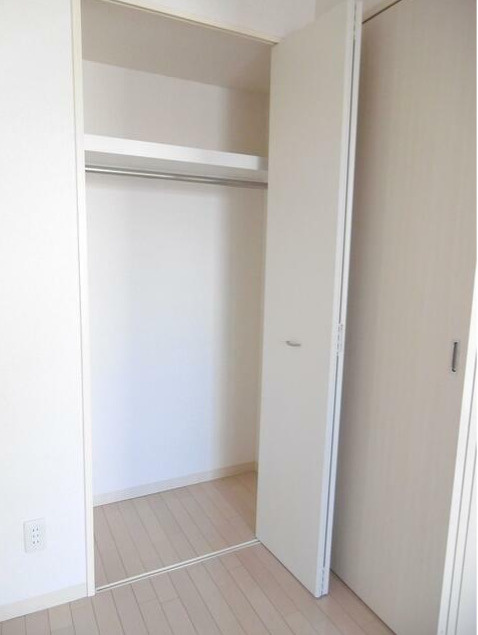 ピエス綱島の収納|他のお部屋の参考写真となります。