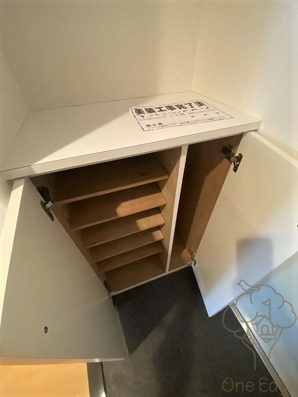 エスタブレ南森町の玄関