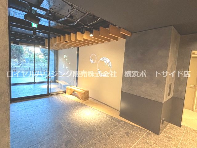 【ロビー】