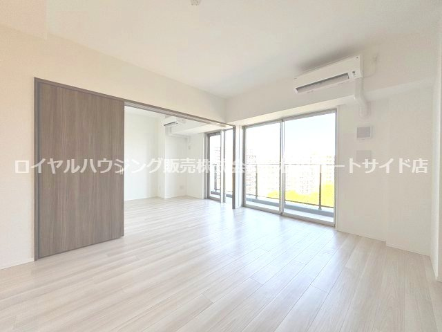 ※同タイプの室内写真となります。