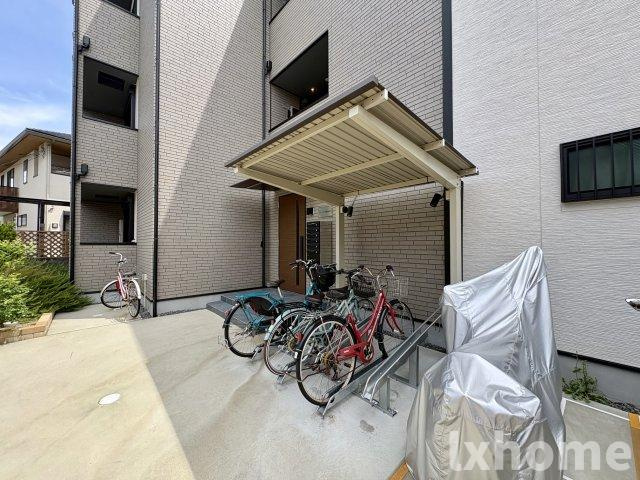 フォレ中穂積WESTのロビー