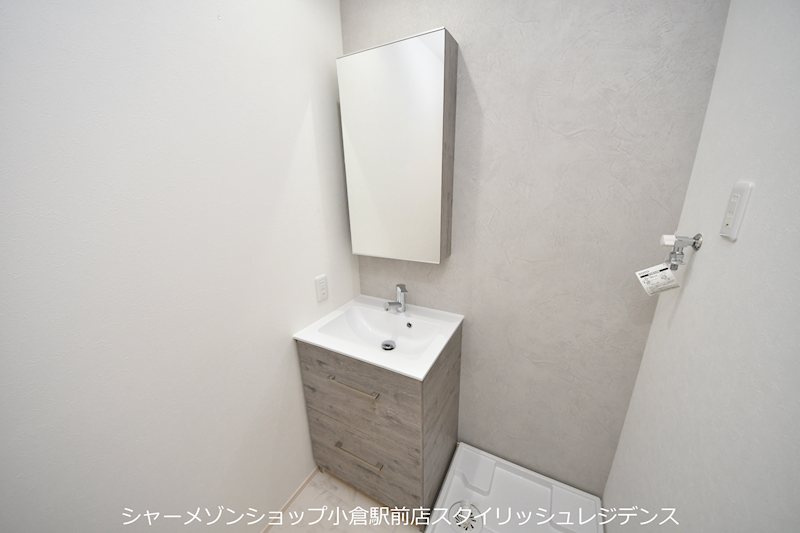 BRAVE BASE三萩野の洗面所