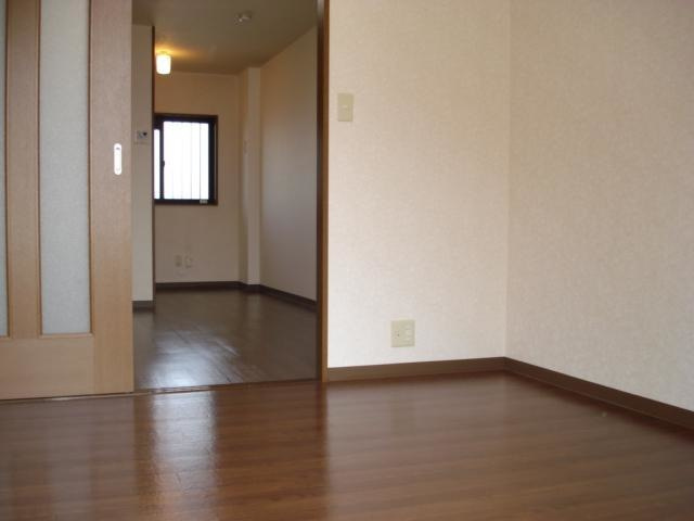 カーサアマンテの洋室|※同タイプの部屋写真です