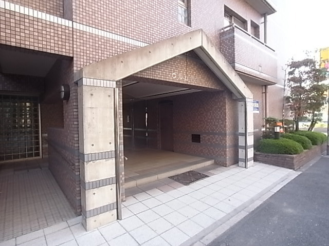 ウルム西宮のエントランス
