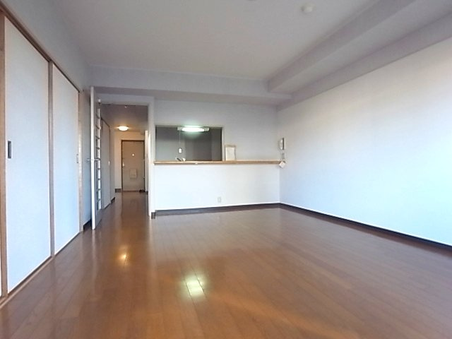 ウルム西宮の居間・リビング