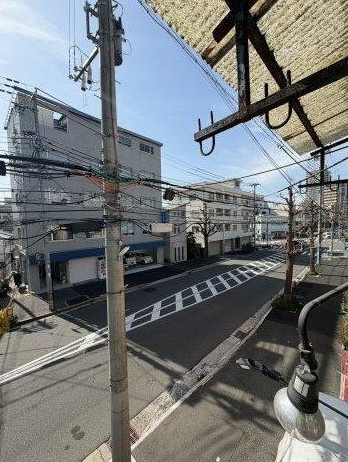 城内通3丁目貸家のバルコニー