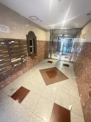 富士産業ビルのロビー