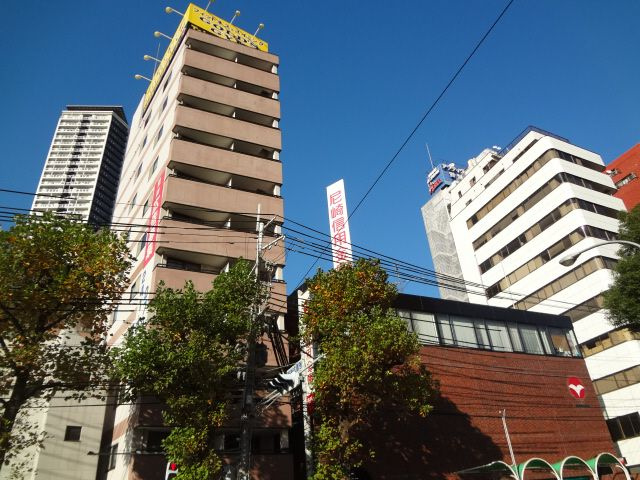 ローレル新神戸の外観