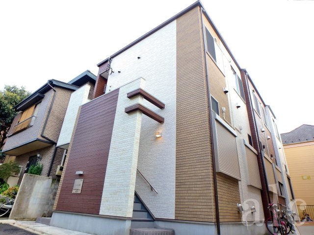 ソレイユ新宿の外観
