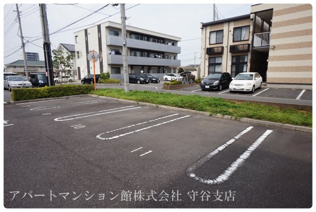 Ｋ．ライツェントの駐車場