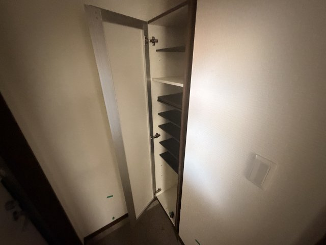 ポラリス摂津L棟の収納