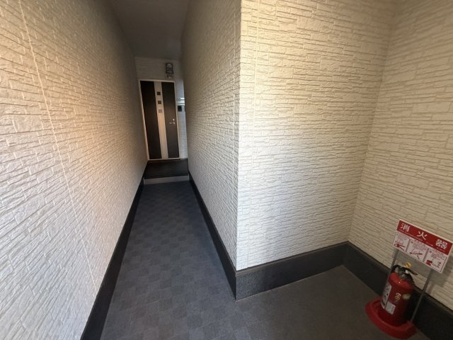 ポラリス摂津L棟のロビー