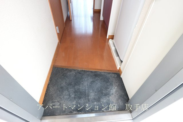 ジュピター取手の玄関