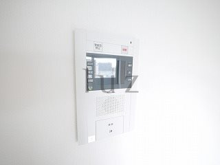 メイクスデザイン横浜阪東橋のセキュリティ|モニター付きインターホンです！